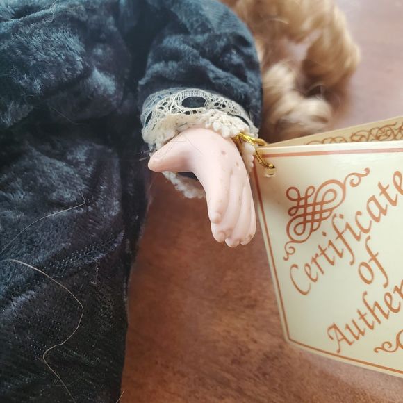 Soft Expressions Porcelain Collectible Doll Handcrafted Bisque Green Dress & Bow - Picture 7 of 12